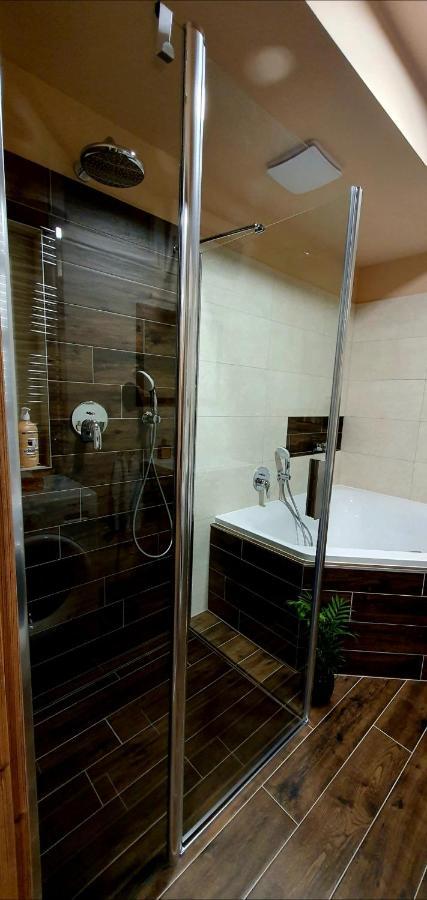 Apartman Jako Doma 올로모우츠 외부 사진